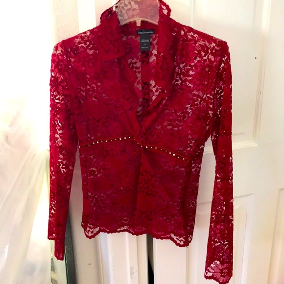 Burgundy lace top - Picture 2 of 4